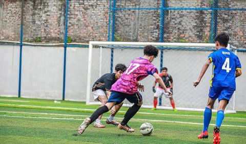 Hobi Sepak Bola