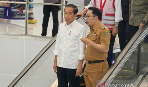 Selain itu, Jokowi menyebut ada minat besar dari investor asing untuk berinvestasi dan mengelola Bandara Internasional Jawa Barat (BIJB) Kertajati di Majalengka.