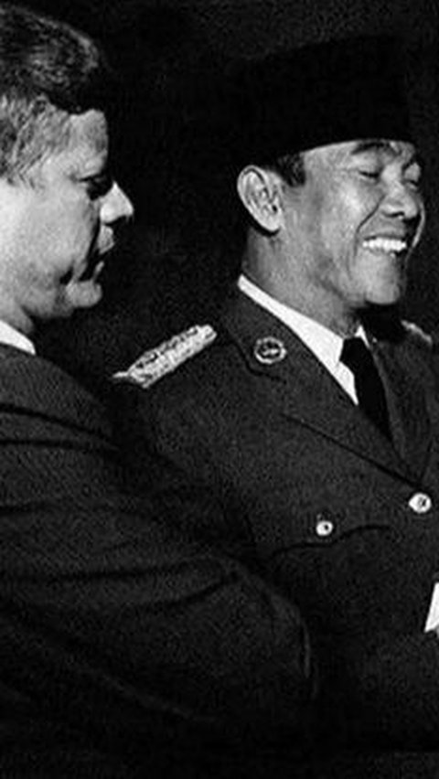 Potret Kedekatan Presiden Soekarno dengan Artis Barat, dari yang Cantik Sampai Ganteng