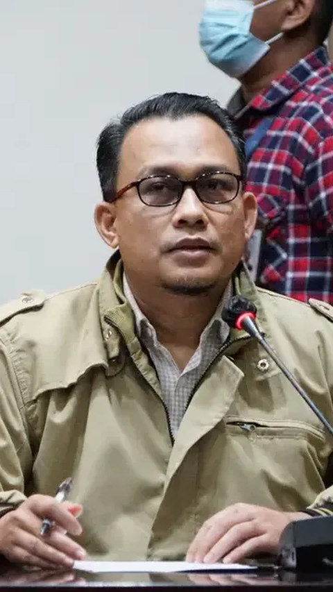 Kepala Bagian Pemberitaan Komisi Pemberantadan Korupsi (KPK) Ali Fikri membenarkan penggeledahan itu.<br /><br />