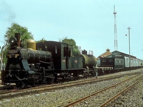 Foto Stasiun Tegal Tahun 1980