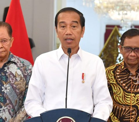 Presiden Joko Widodo (Jokowi) akan menanyakan kepada Menteri Keuangan Sri Mulyani Indrawati mengenai status proyek pesawat tempur KFX/IFX KF-21 Boramae. Sebab, Indonesia disebut masih memiliki kewajiban pembiayaan terhadap mitra Korea Selatan.