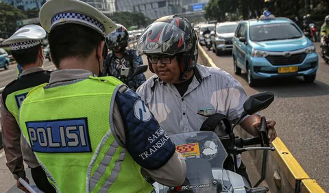 Sasaran pelanggaran tersebut, antara lain melawan arus, berkendara di bawah pengaruh alkohol