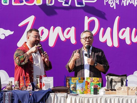 Pasarkan Produk & Merek Lokal, Mendag Zulhas Live Shopping di Festival Indonesia
