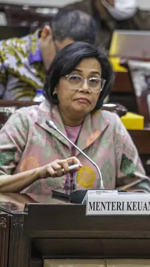 Sri Mulyani Anggarkan Rp1 Miliar untuk PNS Beli Mobil Listrik