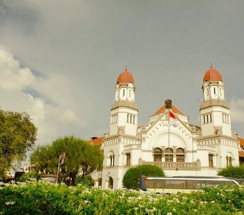 Warga Semarang, Jawa Tengah mungkin tidak banyak yang mengenal nama Tasripin. Namun nama Kampung Kulitan di Semarang menjadi wujud betapa kayanya Tasripin.