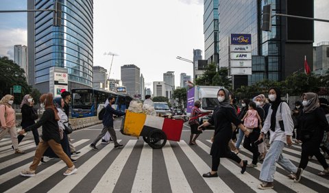 Taksonomi ASEAN sendiri adalah panduan yang dirancang untuk memungkinkan transisi yang adil menuju adopsi keuangan berkelanjutan oleh negara anggota ASEAN.