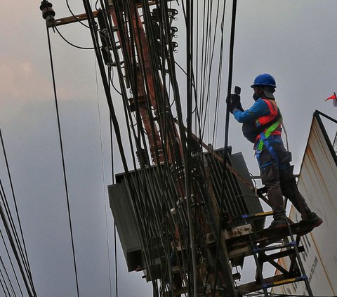 Versi baru ini akan berfokus pada klasifikasi kegiatan yang melibatkan kombinasi sumber daya untuk menghasilkan barang atau jasa, dengan penekanan khusus pada sektor energi.