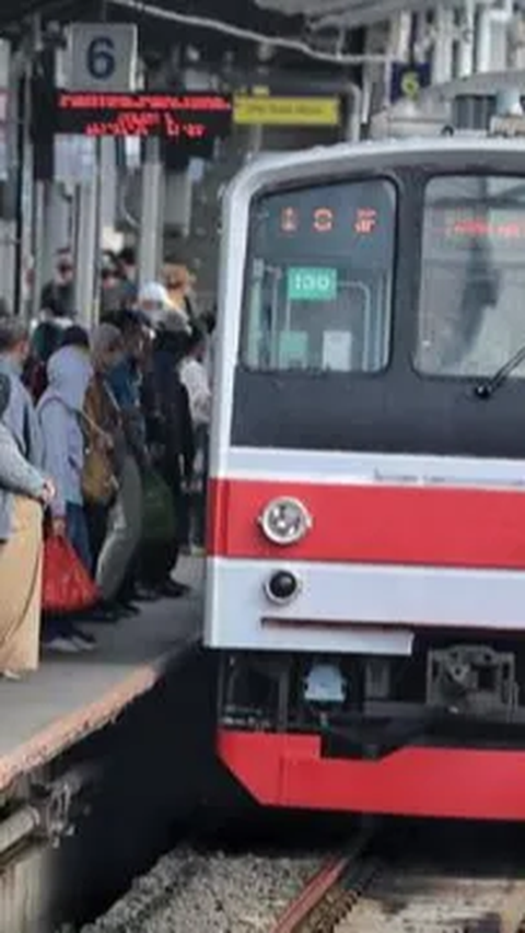 Tiga Bocah Lempari KRL di Depok Pakai Batu Hingga Kaca Pecah, Ini Cerita Lengkapnya