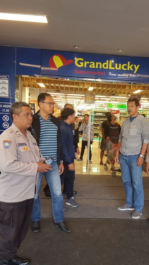 Setelah dilakukan pengecekan dapat dipastikan peristiwa tersebut tidak terjadi di Supermarket Grand Lucky, Kuta. Namun, lokasi kejadiannya belum diketahui dengan pasti.