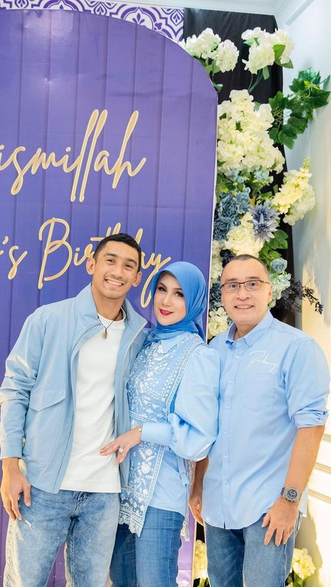 Serba Biru, Ini Potret Perayaan Ulang Tahun Denny Wardhana Suami Marini Zumarnis