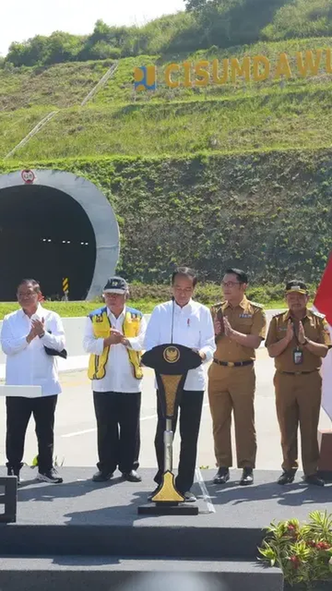 VIDEO: Jokowi Sampai Kaget, Pengerjaan Tol Cisumdawu Milik Jusuf Hamka Butuh Waktu 12 Tahun