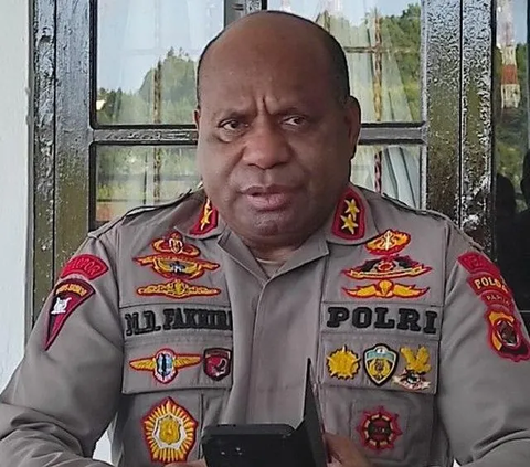 Kapolda Papua Irjen Mathius D Fakhiri membenarkan pernyataan Kelompok Kriminal Bersenjata pimpinan Egianus Kogoya.<br /><br />Hal ini terkait kabar KKB tidak pernah meminta uang tebusan sebesar Rp 5 miliar untuk membebaskan Pilot Susi Air Capten Philips Mark Marthenz.