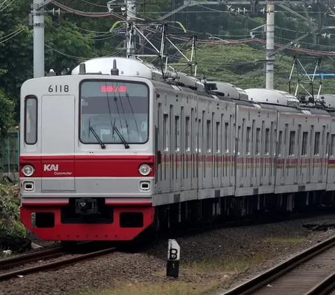 Menanggapi hal tersebut, KAI Commuter mengatakan bahwa pihaknya belum menerima laporan resmi terkait hal ini. Meski demikian, KAI Commuter mengaku menyayangkan kejadian tersebut.