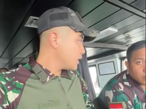 Anggota TNI AD Telusuri Kapal Perang TNI AL