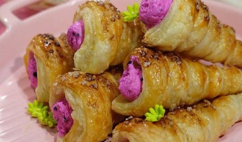 Resep Kue Cumcum Krim Buah Naga