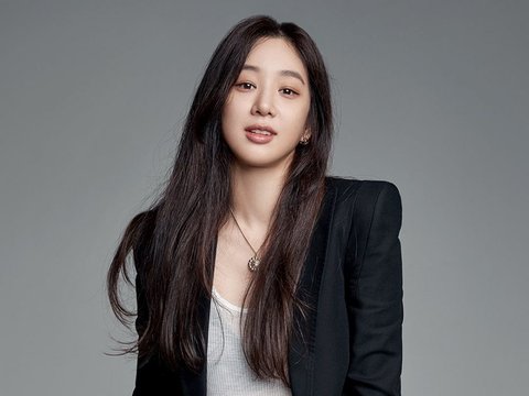 Aktris yang bermain dalam drama My Name Is Kim SamSoon, Jung Ryeo Won, ternyata dulunya pernah tergabung dalam girl grup bernama Chakra. Ia kemudian keluar tahun 2004 dan memilih untuk menjadi aktris.