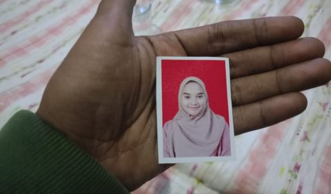 Ayahanda Fahmi Husaeni, Yayat Supriatna mengatakan, putranya itu sudah terlihat mampu menerima kenyataan ditinggal istri.