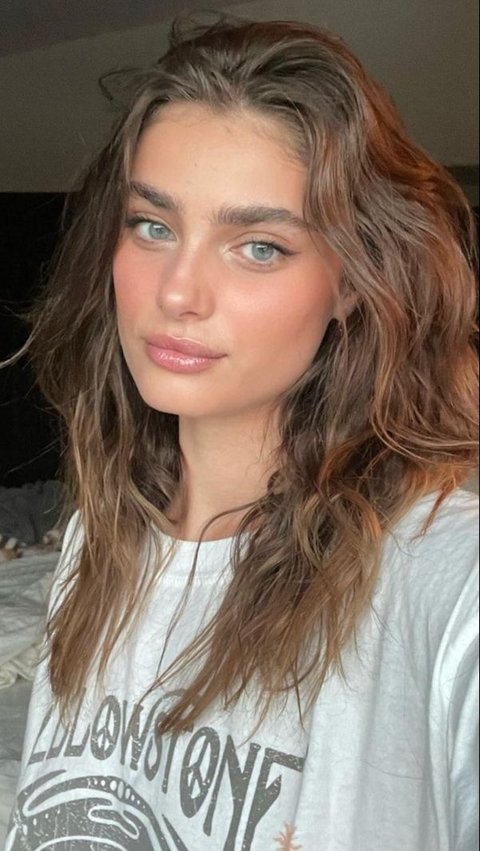 13. Taylor Hill