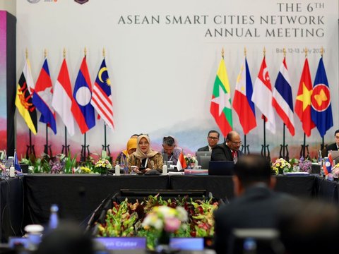Diundang ASEAN Smart City Network, Bupati Ipuk Beberkan Program Smart Kampung