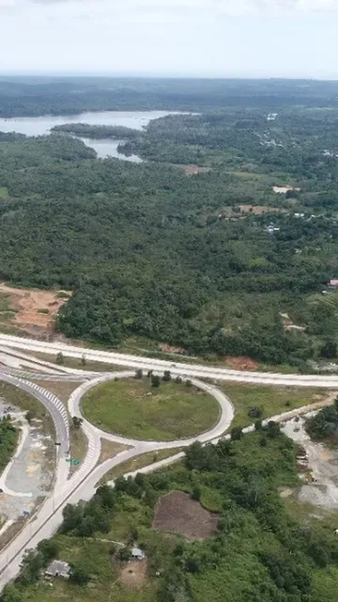 Hutama Karya Lepas Tol Trans Sumatera untuk Penyehatan Keuangan