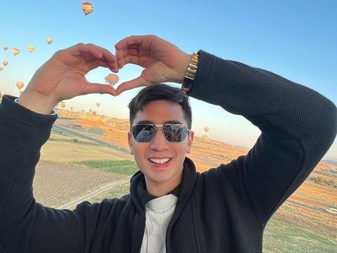 Momen Keseruan Verrell Bramasta Liburan ke Cappadocia, Sahabat 'Sendiri-sendiri Kesini Udah, Kapan Berdua?'