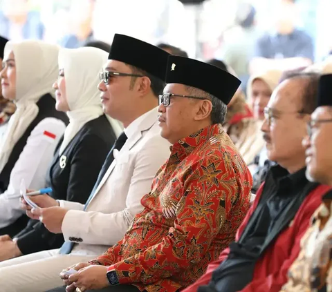 Ridwan Kamil disebut masuk bursa calon wakil presiden untuk mendampingi Ganjar Pranowo. Hal itu diakui Sekjen PDIP Hasto Kristiyanto.