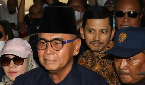Dalam kesempatan yang sama, Mahfud menegaskan polemik Al Zaytun tidak ada kaitan dengan kasus jaringan Negara Islam Indonesia (NII).