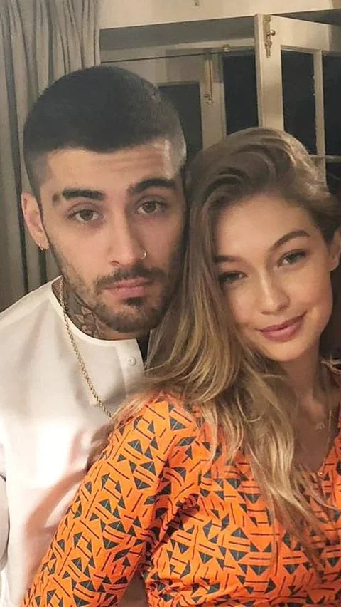 Gigi dan Zayn juga bersepakat untuk tidak membagikan keseharian Khai di media sosial. Mereka kompak untuk menjaga privasi buah hatinya.