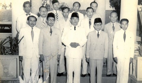 Mohammad Natsir Menjabat Menteri Penerangan dan Perdana Menteri Republik Indonesia