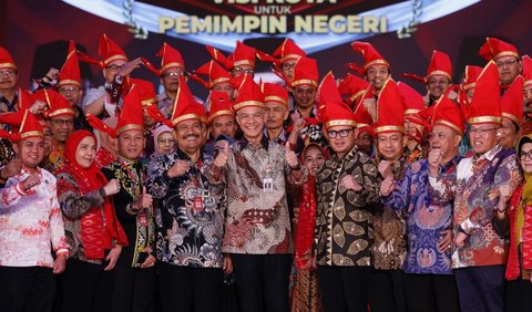 Karena itu, menurut Emrus, tidak mengherankan bila relawan Jokowi di Pilpres lalu, kini ikut mendukung Ganjar untuk kontestasi Pilpres 2024.