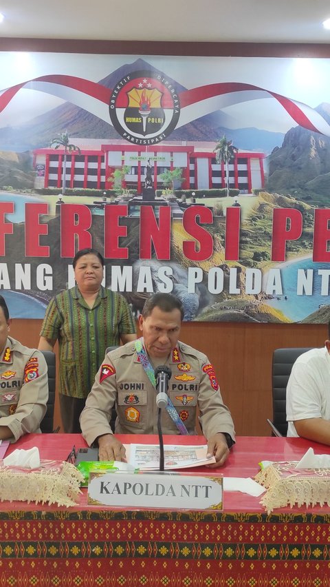 Lima orang ditetapkan sebagai tersangka dari PPK dan pihak swasta. Pembangunan RS itu dinilai merugikan negara Rp16.526.472.800.