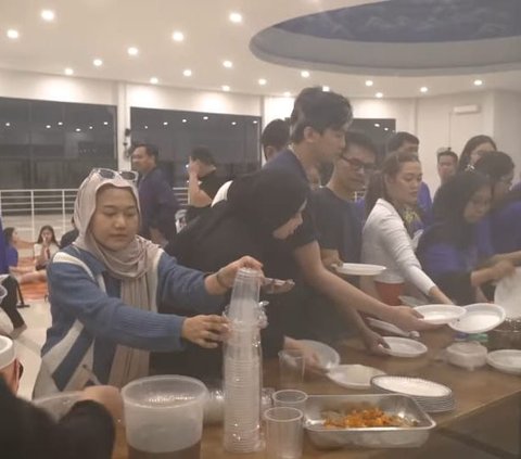 Nagita Slavina Lariskan Restoran Seafood Favoritnya yang Sempat Alami Musibah Kebakaran, Langsung Boyong 300 Orang Makan di Sana