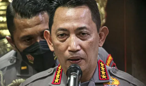 Kapolri Jenderal Listyo Sigit menyoroti kerawanan wilayah perbatasan Indonesia, mulai dari narkoba, ssnjata hingga tindak pidana perdagangan orang (TPPO). Oleh karenanya, nantinya bakal diperkuat atau mempertebal lagi personel di wilayah perbatasan.