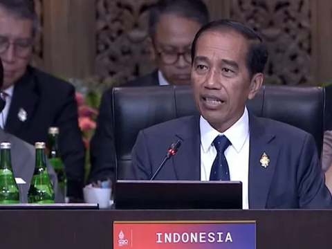 Jokowi Berpantun Jawa Depan Menlu ASEAN, Singgung jadi Pemenang Terhormat Tanpa Merendahkan
