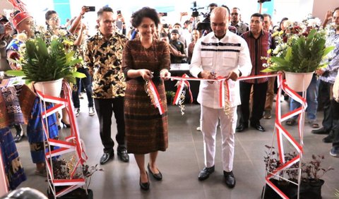 Dia mengaku sering menggunakan diksi-diksi yang keras agar orang termotivasi untuk bangkit dari kebiasaan lama, lalu memulai berkarya demi sebuah keberhasilan pembangunan.