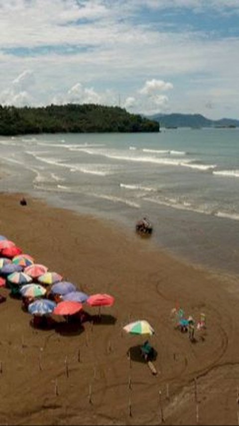 Mengunjungi 'Malin Kundang' di Pantai Air Manis, Destinasi Wisata Favorit di Kota Padang