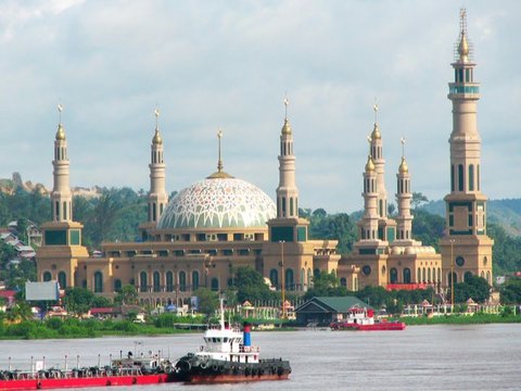 5. Islamic Center Samarinda