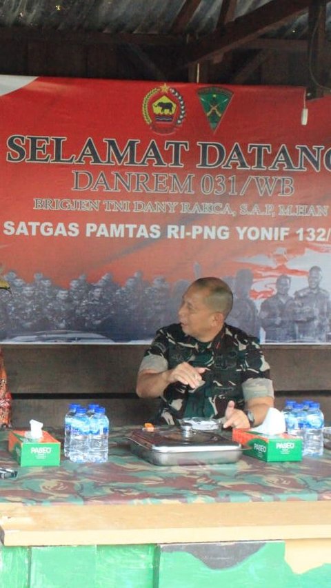 Kunjungi Prajurit di Perbatasan RI-PNG, Jenderal TNI Ikut Bermalam di Pos Satgas