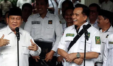 “Saya melihat selain kedekatan dengan Pak Jokowi, yang memang Prabowo ingin melanjutkan pembangunan Jokowi, ingin melanjutkan pemerintahan Jokowi,” terang Ujang.