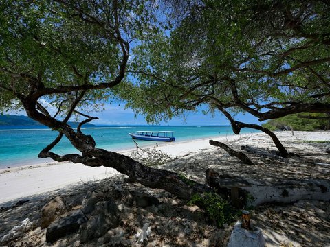 Wisatawan Bisa Liburan ke Gili Trawangan Pakai Helikopter, Segini Harganya