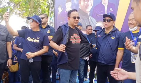 Mengacu terhadap itu, Anies menilai seharusnya pemerintah fokus terhadap kualitas guru dan kepala sekolah. Bukan kurikulum.