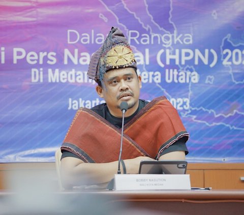 Merespons itu, Kadiv Humas Polri, Irjen Pol Sandi Nugroho mengatakan, pada prinsipnya aturan tembak mati penjahat telah diatur sebagai langkah tegas dan terukur aparat saat berhadapan dengan bahaya atau pelaku kejahatan.