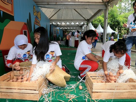 FOTO: Keseruan Anak-Anak Belajar Literasi Keuangan Lewat Game