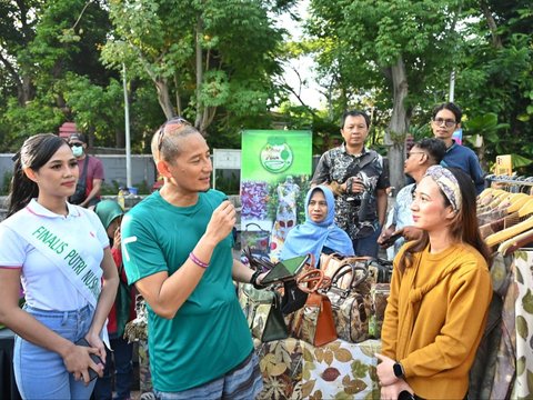 Cerita Sandiaga Dicurhati Emak-Emak Pelaku UMKM di Surabaya