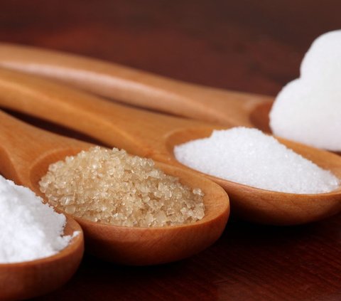 Dengan kondisi ini maka stok gula di dalam negeri diperkirakan hanya sampai pertengahan hingga akhir September 2023.