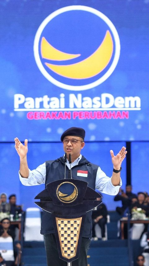 Di hadapan ribuan kader Partai NasDem, Anies Baswedan memberikan pidato pada Apel Siaga Perubahan NasDem di Gelora Bung Karno.