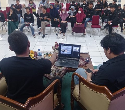 Komunitas Fotografi Merdeka.com Gelar Training & Diskusi Foto Jurnalistik di UIN Syarif Hidayatullah