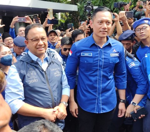 Bakal calon presiden (Capres) yang diusung Koalisi Perubahan, Anies Baswedan merespons foto baliho Agus Harimurti Yudhoyono (AHY) bersama dengannya.