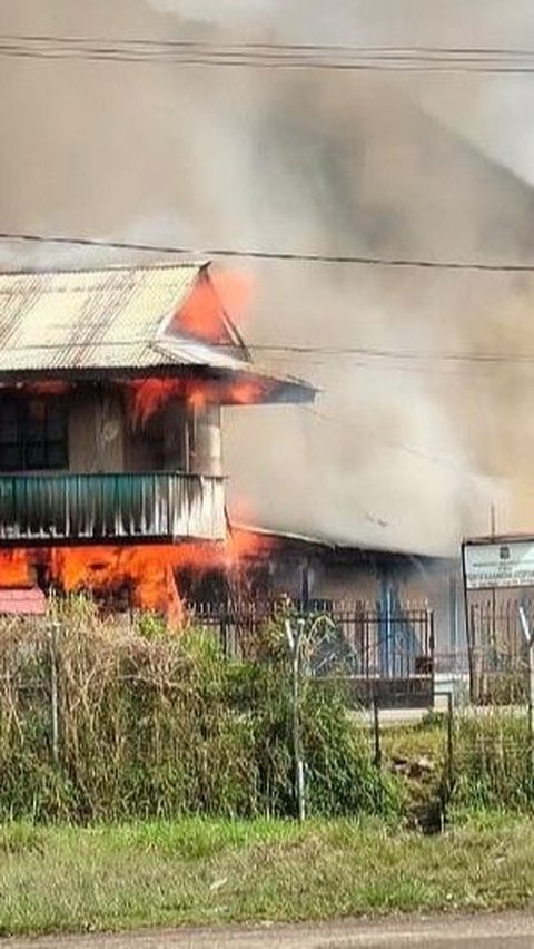 Kondisi Dogiyai Berangsur Kondusif, TNI-Polri Kumpulkan Tokoh Masyarakat Pasca-Kerusuhan